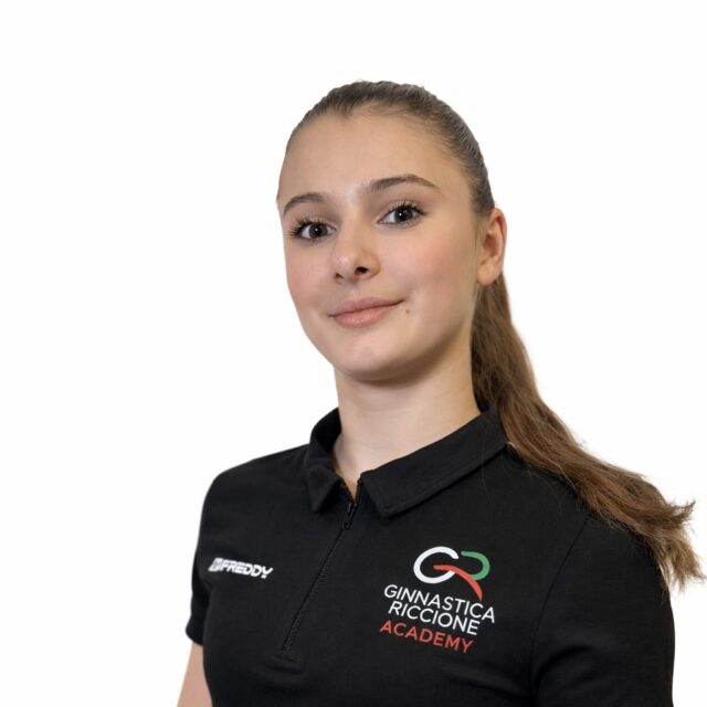 https://ginnasticariccione.com/wp-content/uploads/2026/03/IMG_7203-640x640.jpg